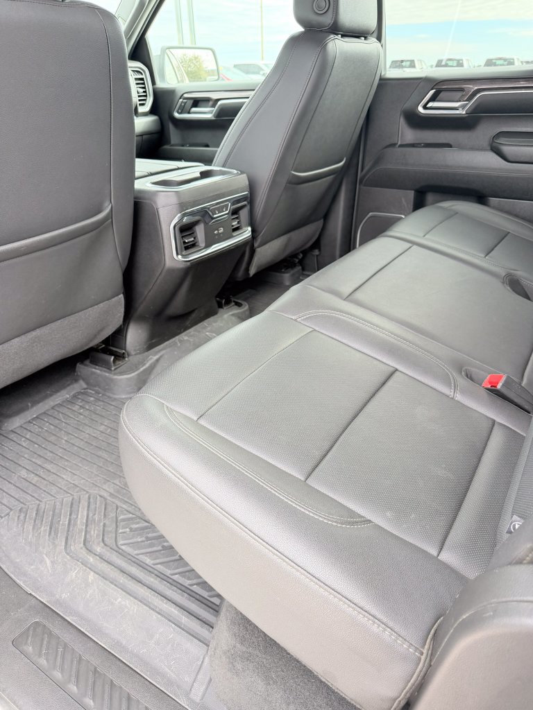 Used 2024 Chevrolet Silverado 1500 LTZ AWD/4WD image 21