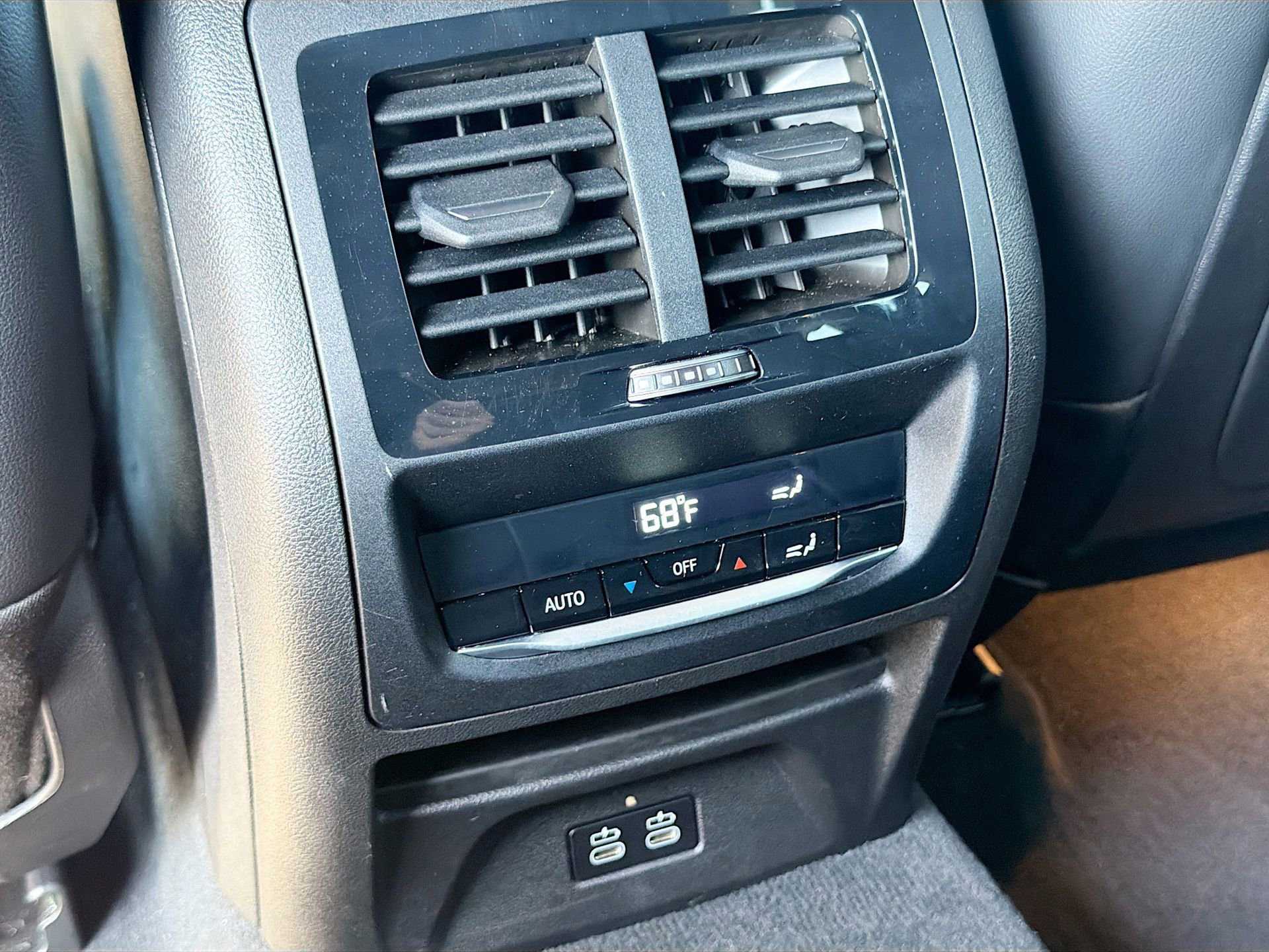 Certified 2025 BMW X4 xDrive30i w/ Premium Package image 21