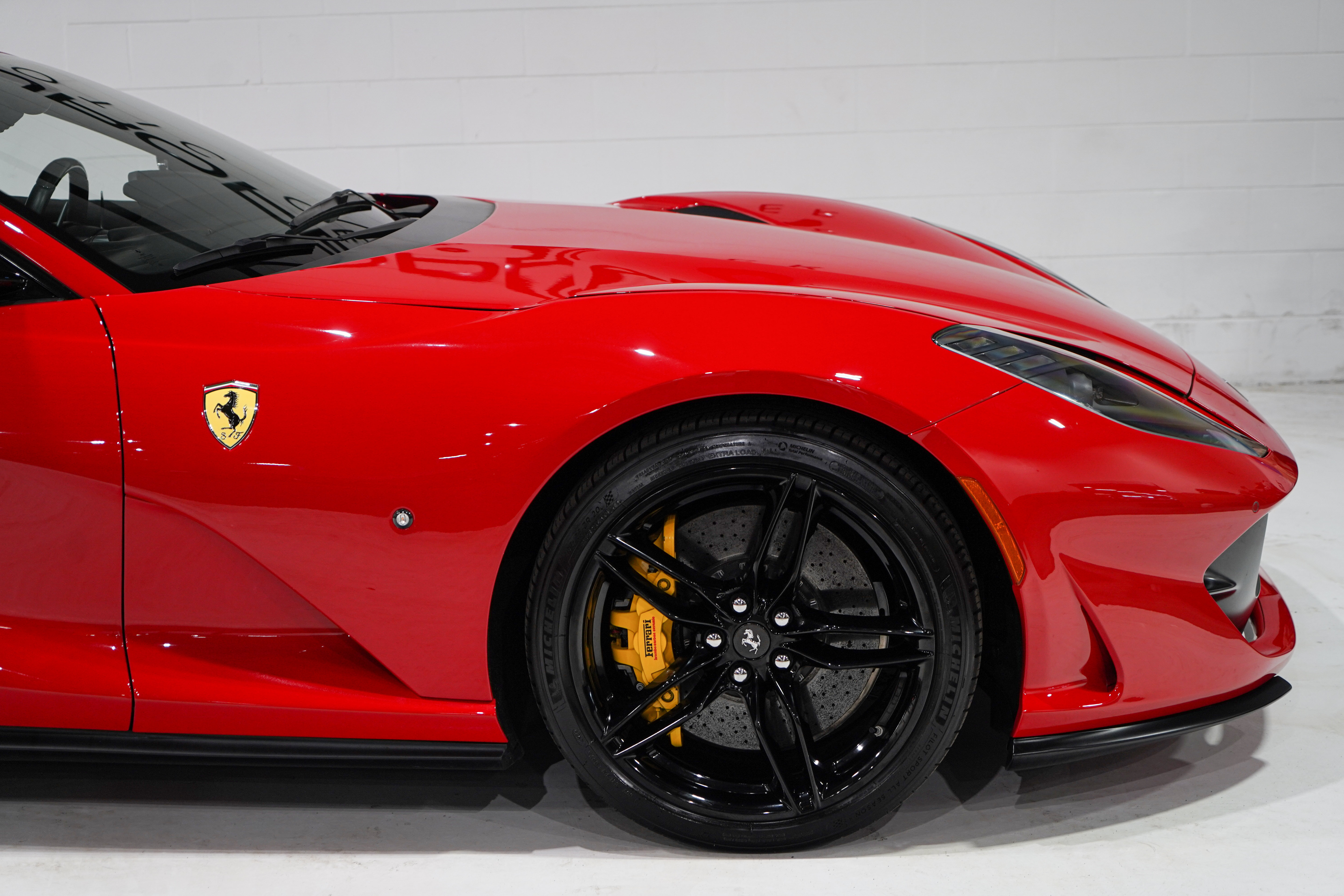 Used 2019 Ferrari 812 Superfast RWD image 25