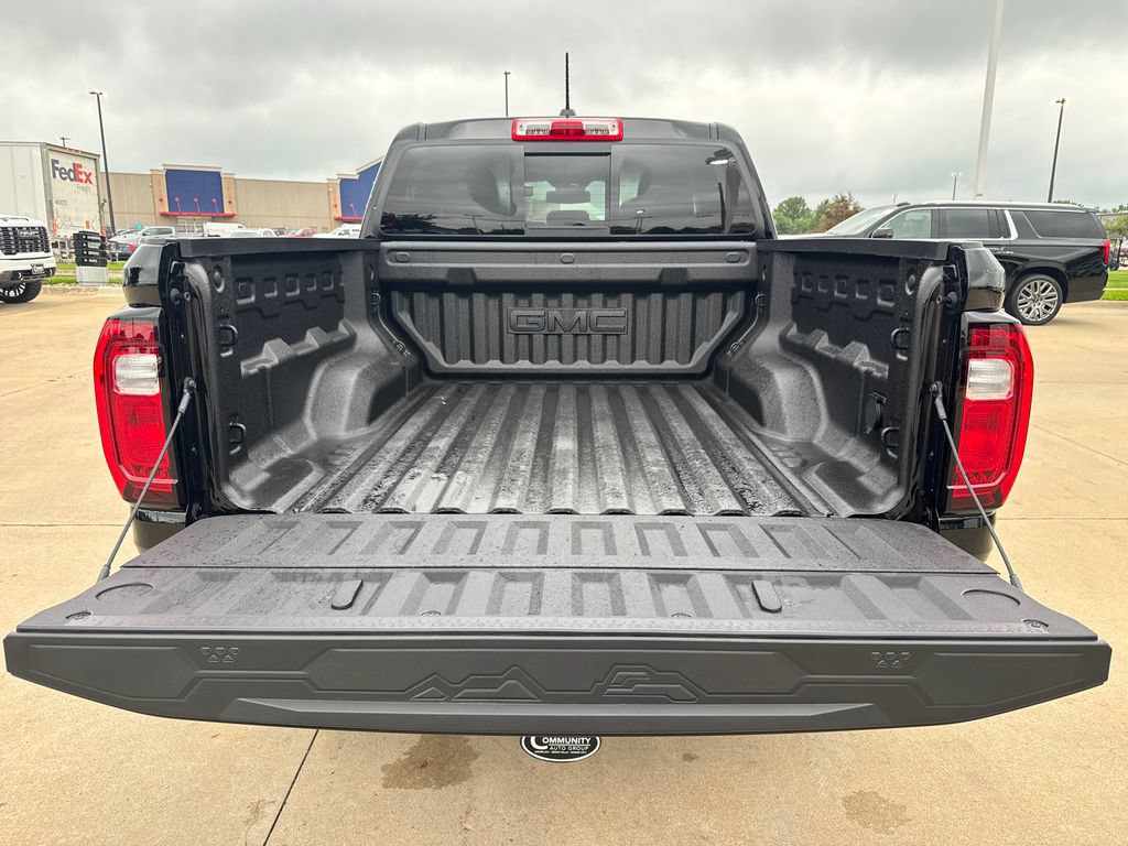 New 2026 GMC Canyon Denali w/ LPO, Denali Black Edition AWD/4WD image 11