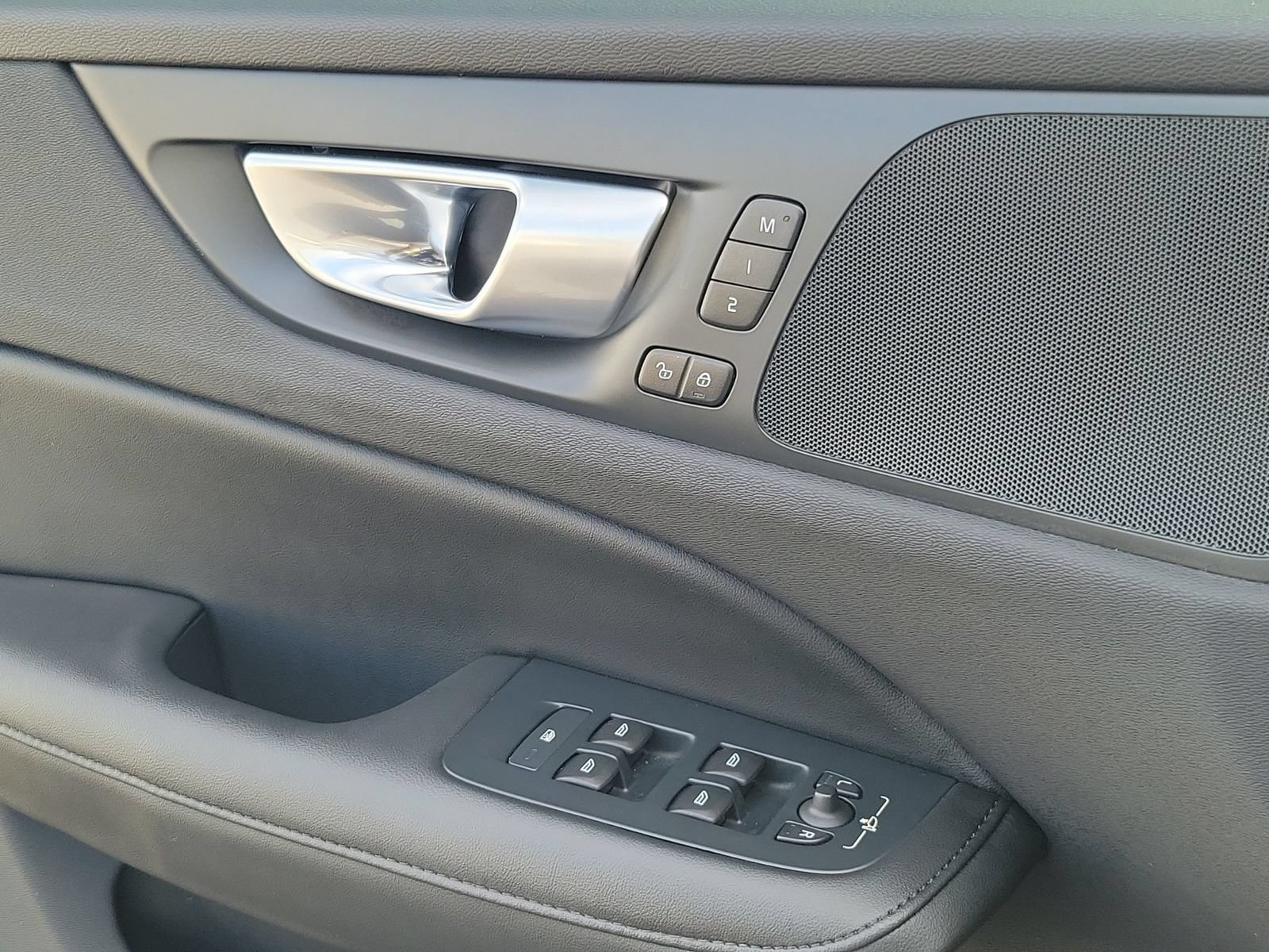 Used 2024 Volvo S60 B5 Core FWD image 21