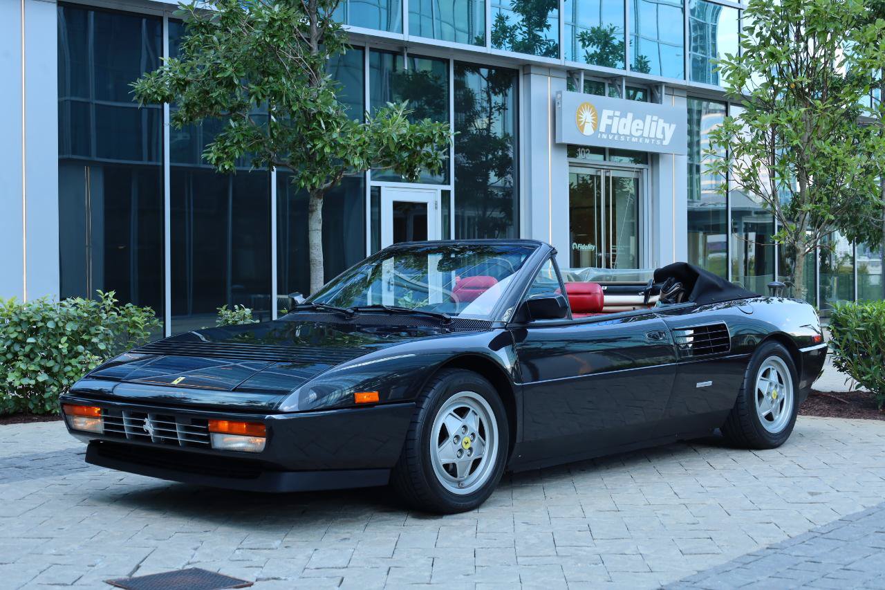 Used 1989 Ferrari Mondial T Cabriolet RWD image 2