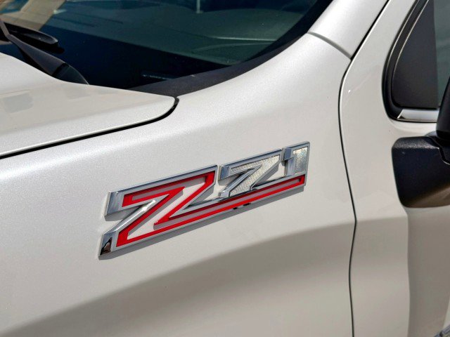 Used 2019 Chevrolet Silverado 1500 LTZ AWD/4WD image 12