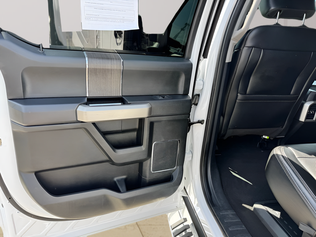 Used 2020 Ford F350 Lariat w/ Chrome Package AWD/4WD image 30
