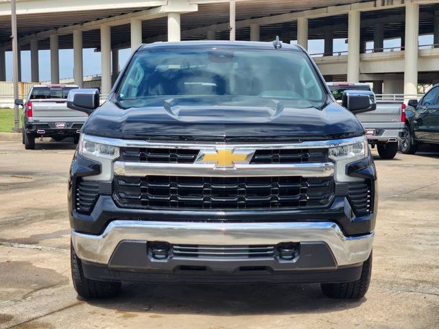 Used 2024 Chevrolet Silverado 1500 LT AWD/4WD image 2
