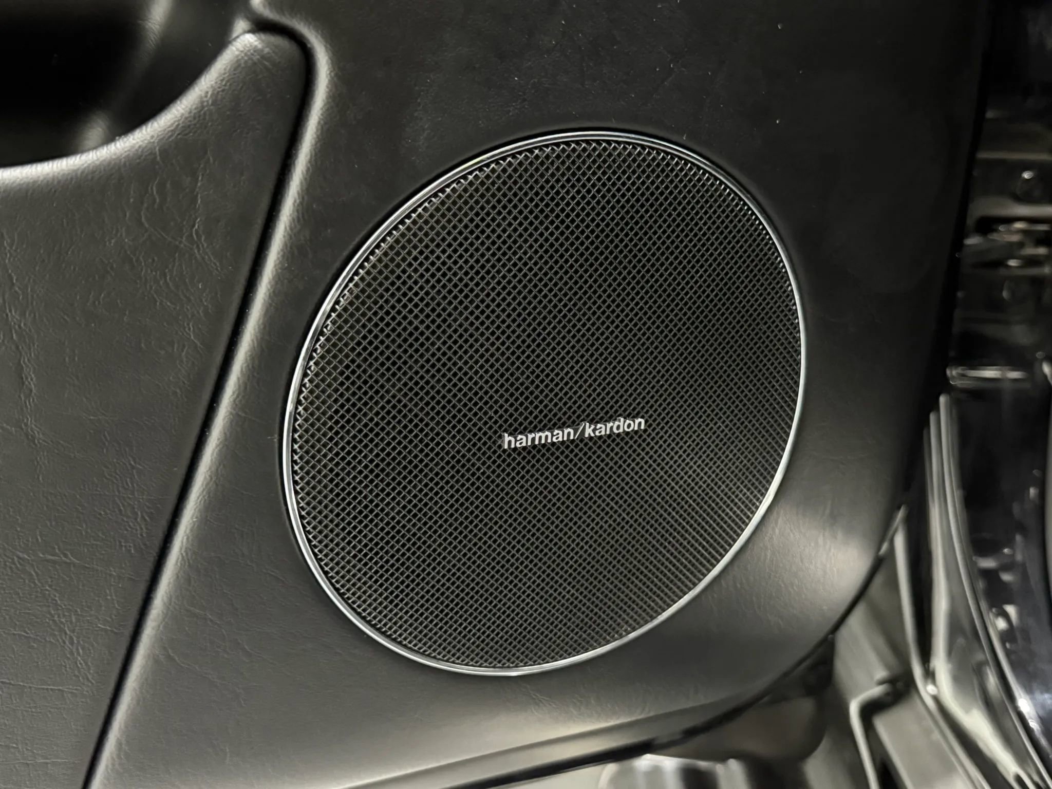 Used 2018 Mercedes-Benz G 550 Squared image 31