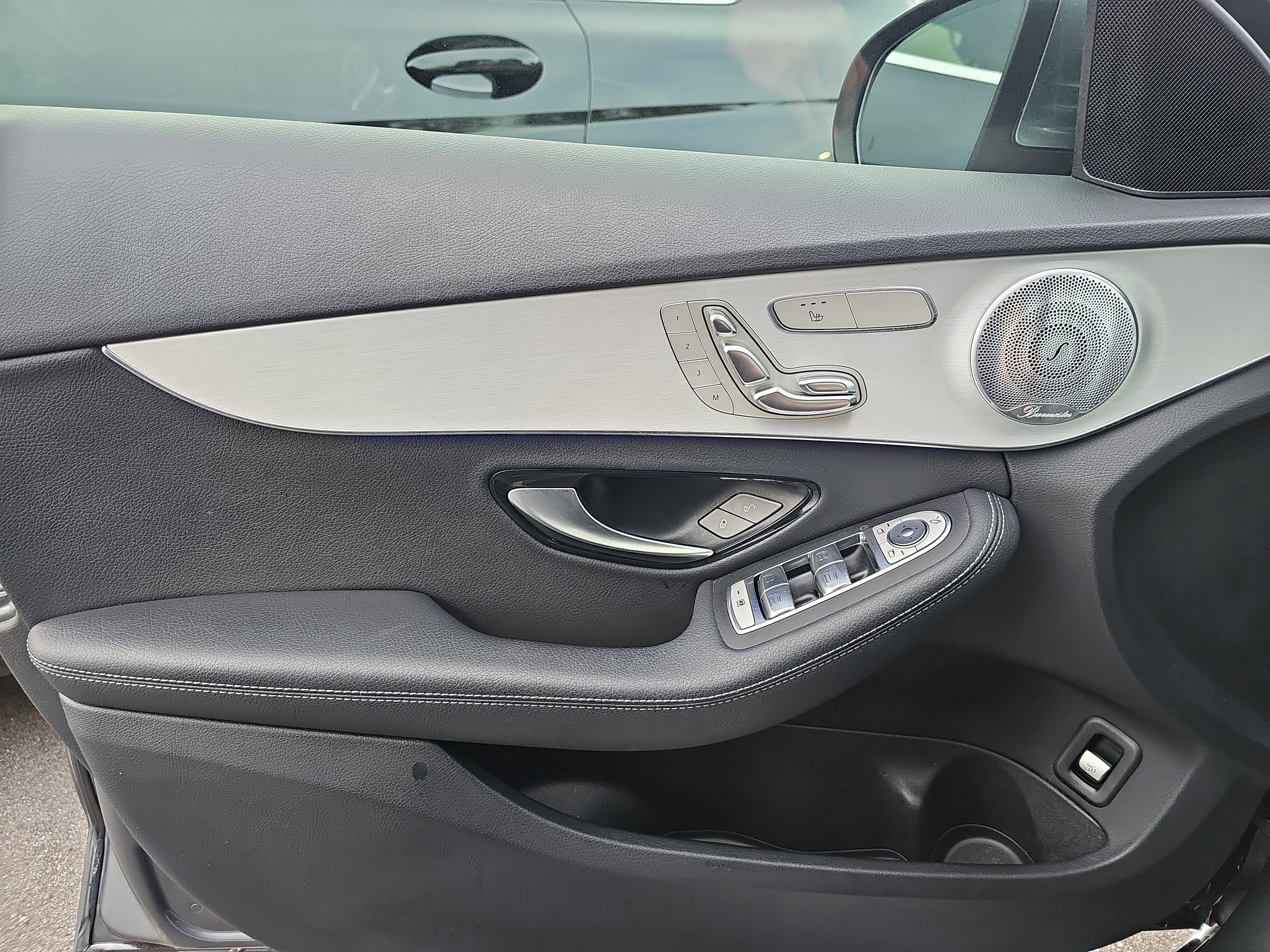 Used 2021 Mercedes-Benz C 300 Sedan image 28