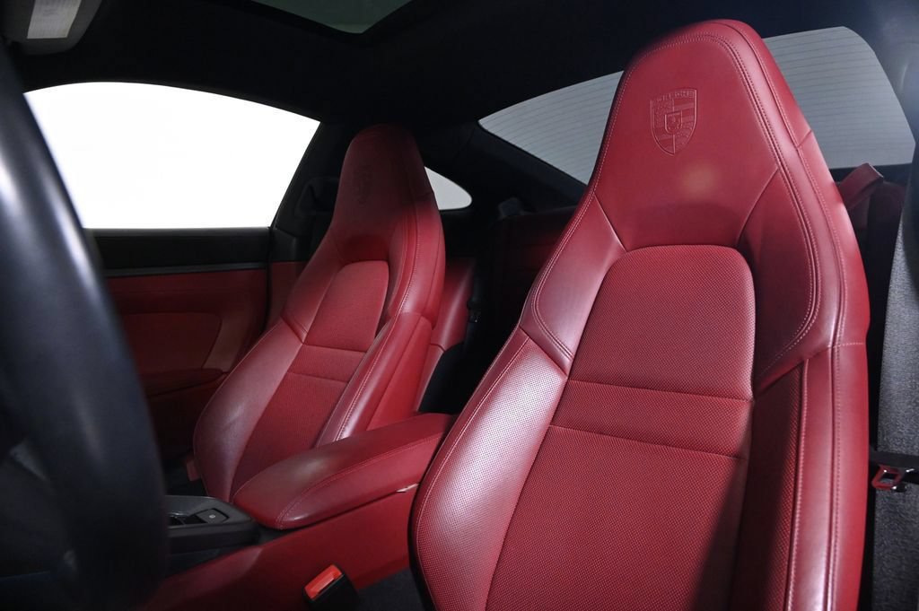 Certified 2022 Porsche 911 Carrera RWD image 5