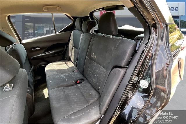 Used 2024 Nissan Kicks SV FWD image 20
