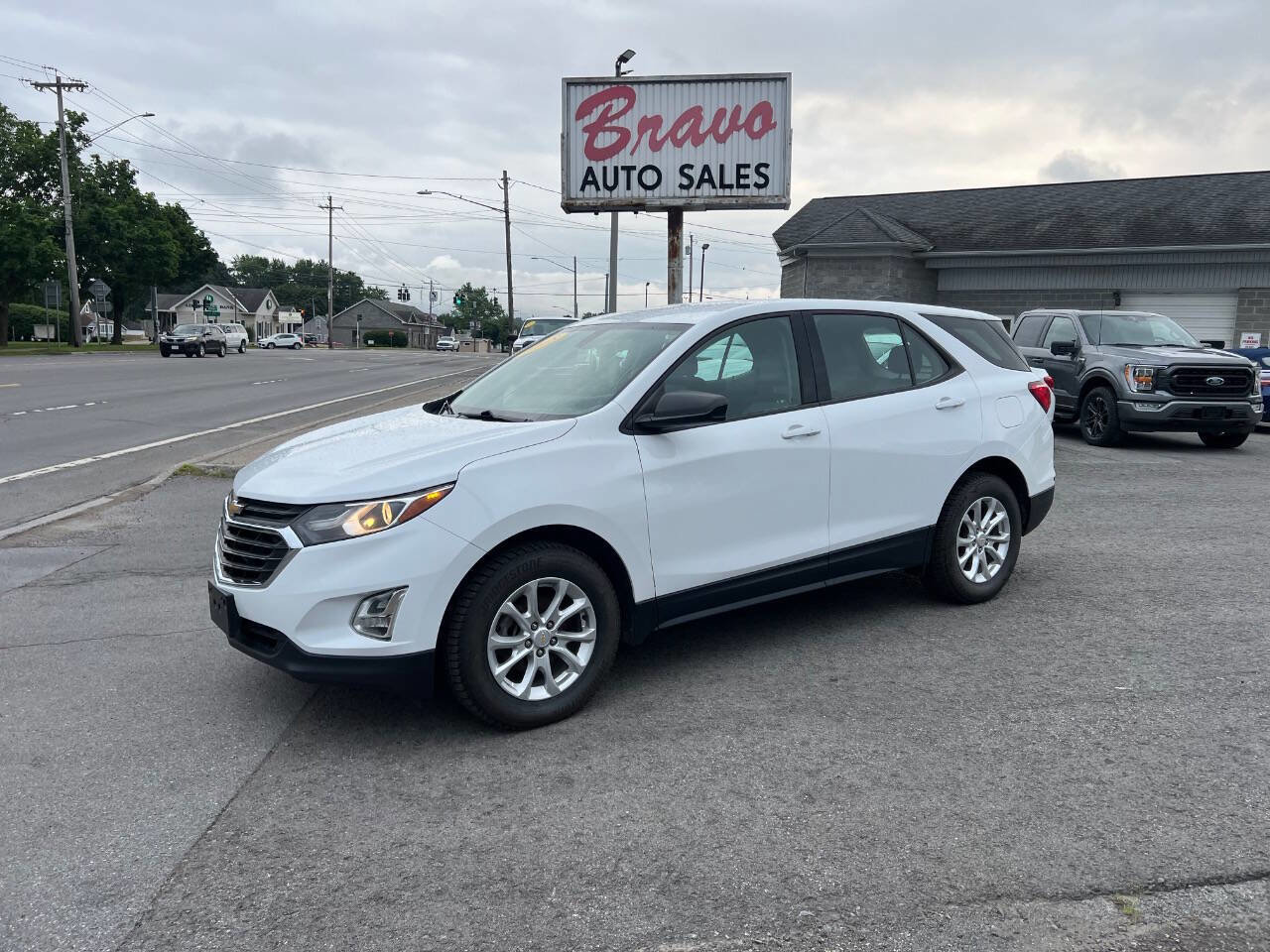 Used 2018 Chevrolet Equinox LS w/ LPO, Cargo Package