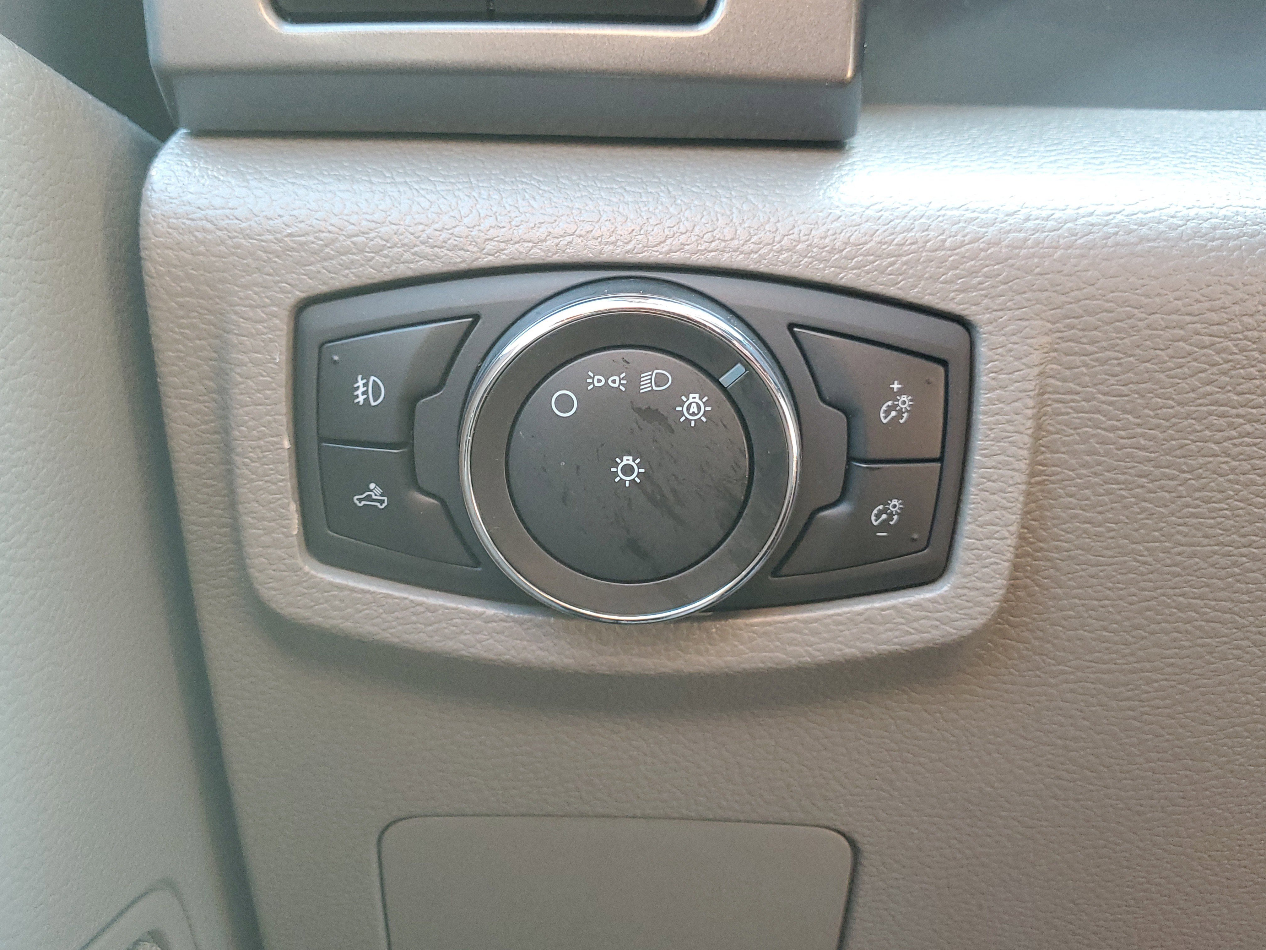 Certified 2021 Ford F250 XLT w/ XLT Premium Package image 28