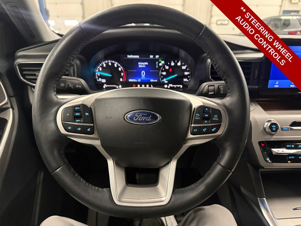Used 2023 Ford Explorer XLT w/ Equipment Group 202A AWD/4WD image 17