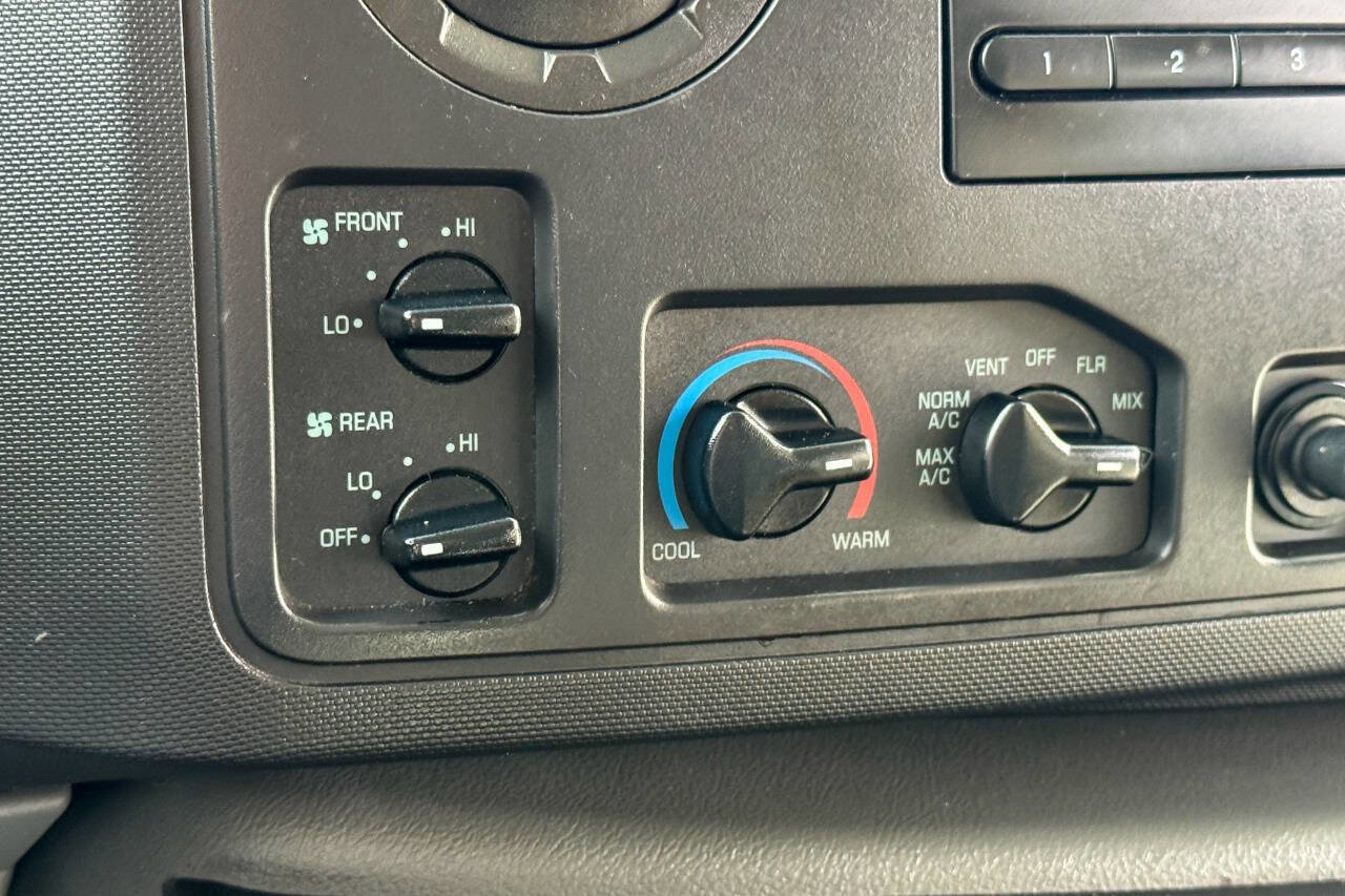 Used 2011 Ford E-350 and Econoline 350 Extended Super Duty w/ PWR Group image 44