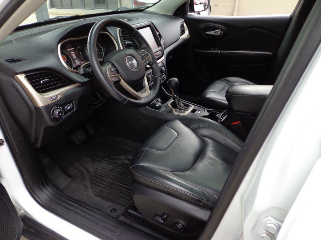 Used 2016 Jeep Cherokee High Altitude w/ Technology Group image 15