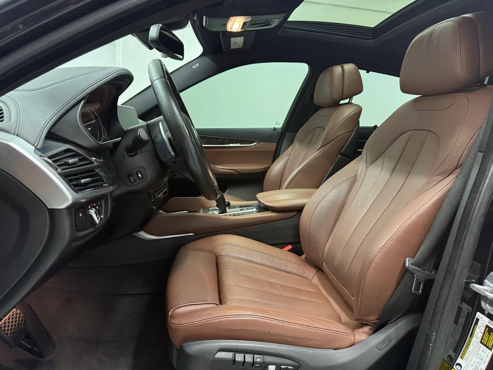 Used 2017 BMW X6 xDrive50i AWD/4WD image 14