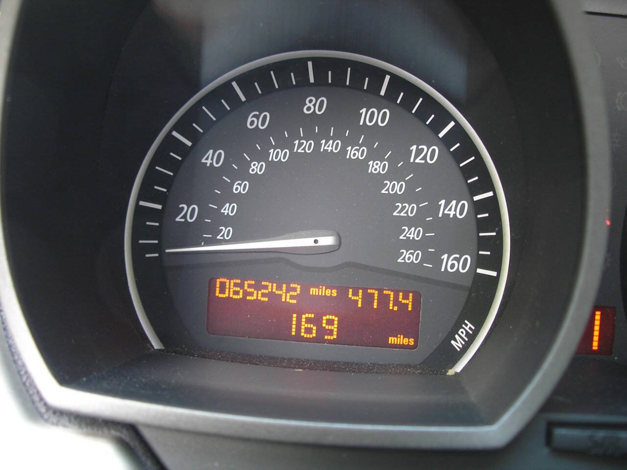 Used 2004 BMW Z4 3.0i RWD image 13