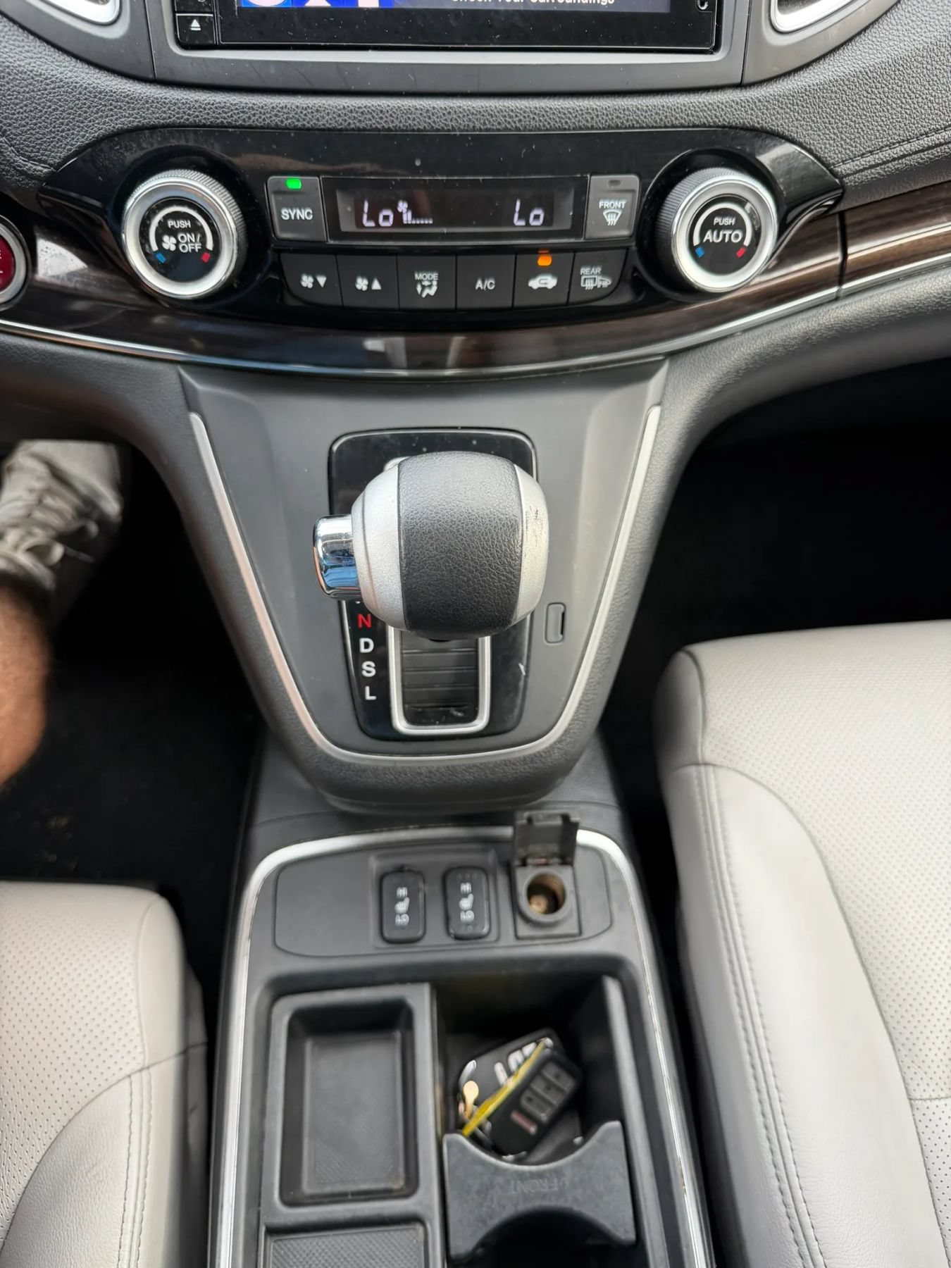 Used 2016 Honda CR-V Touring image 24