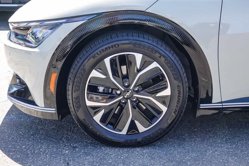Certified 2023 Kia EV6 Wind w/ Wind Technology Package AWD/4WD image 9