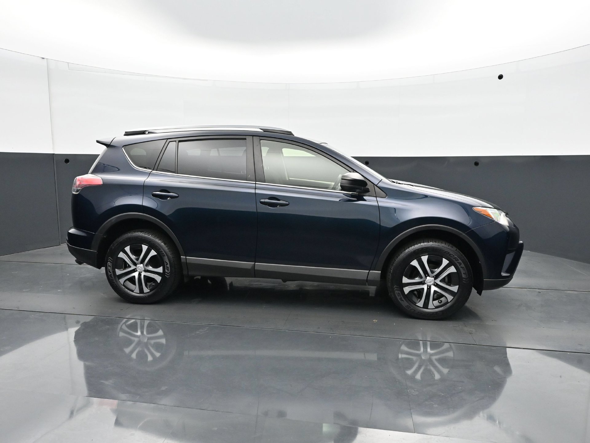 Used 2017 Toyota RAV4 LE w/ All Weather Liner Package FWD image 8