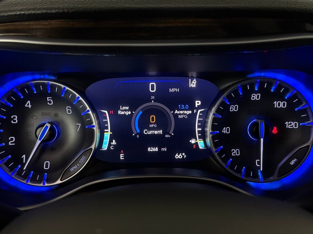 Used 2024 Chrysler Pacifica Limited image 14