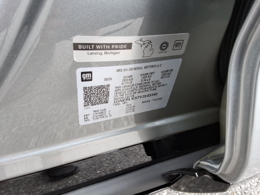 New 2027 Chevrolet Traverse RS FWD image 35
