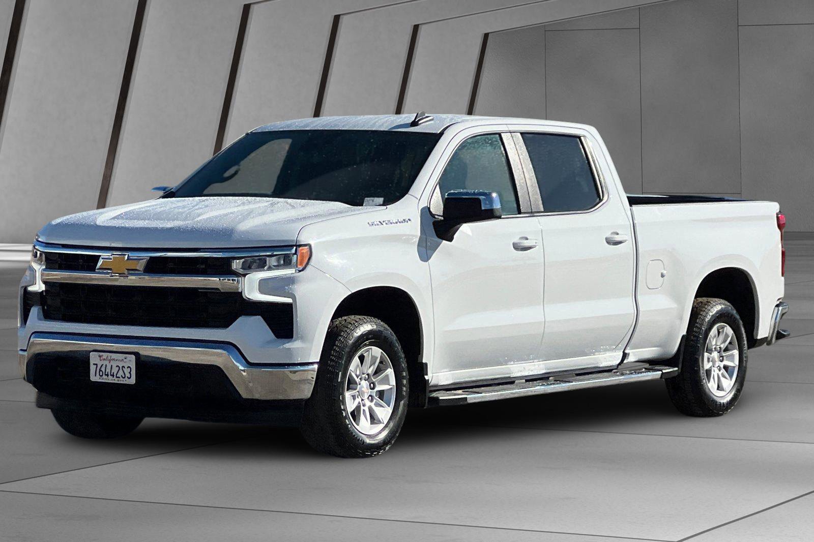 Used 2024 Chevrolet Silverado 1500 LT w/ Protection Package image 8