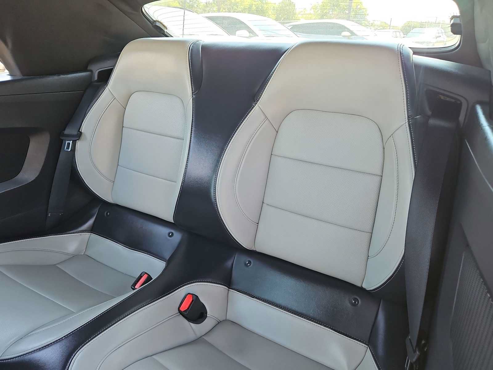 Used 2024 Ford Mustang Premium RWD image 15