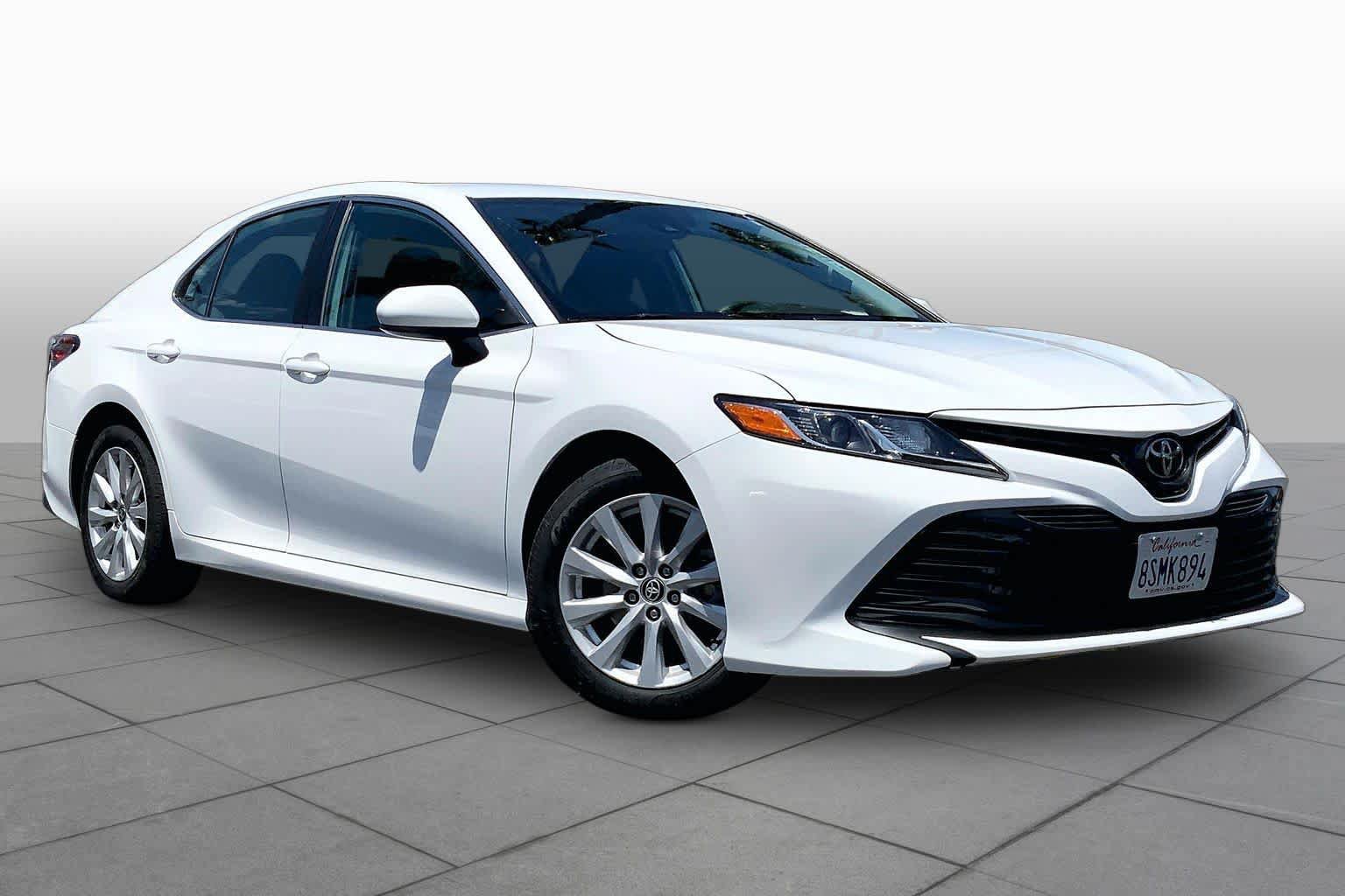 Used 2020 Toyota Camry LE FWD image 2