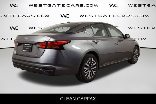 Used 2023 Nissan Altima 2.5 SV FWD image 2