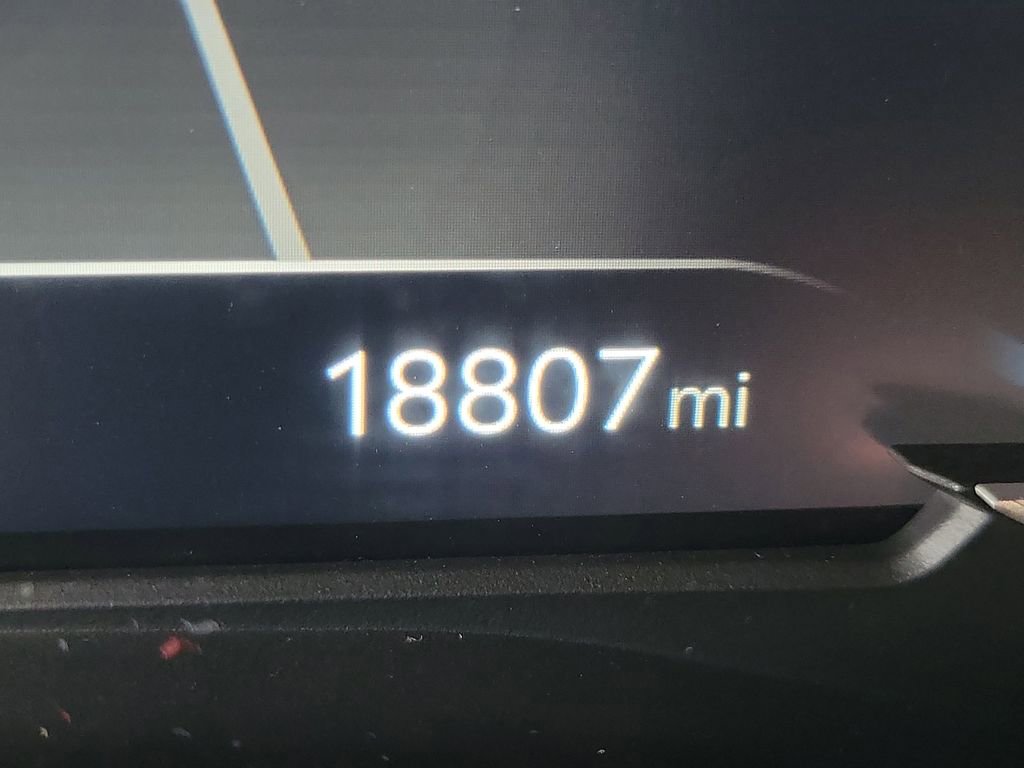 Used 2025 Genesis G70 3.3T Advanced w/ Sport Prestige Package image 4