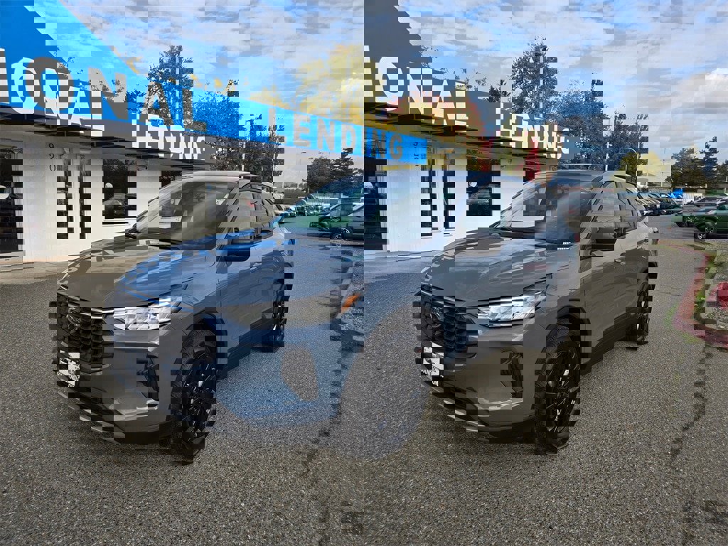 Used 2025 Ford Escape Active w/ Active Premium Tech Pack