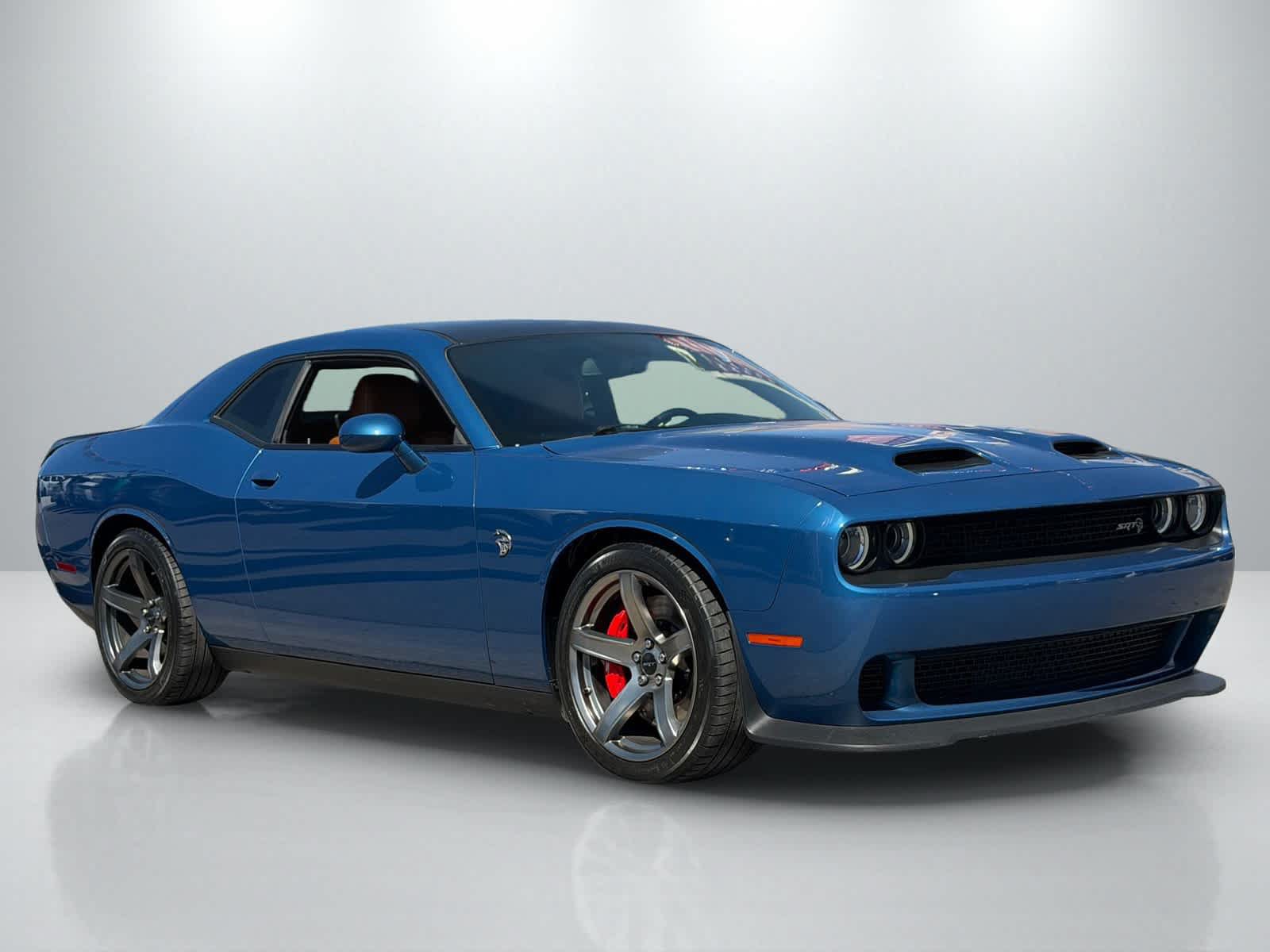 Used 2022 Dodge Challenger SRT Hellcat w/ Plus Package RWD image 10