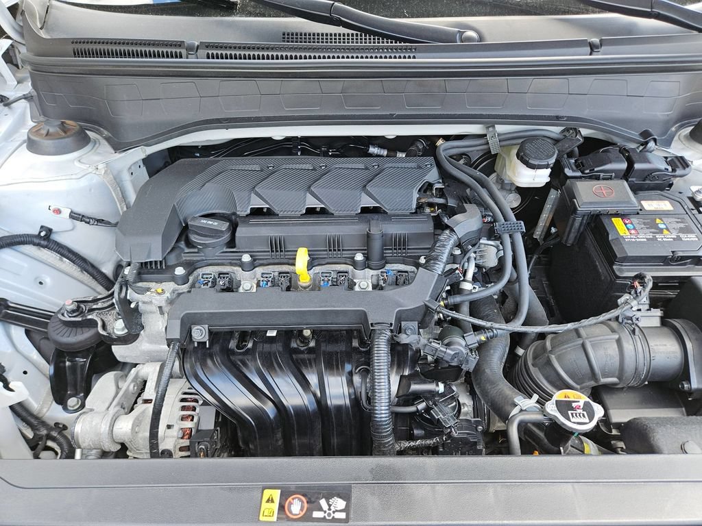 Used 2025 Hyundai Venue SEL FWD image 42