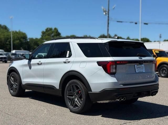 New 2026 Ford Explorer ST w/ Sun And Sound Package AWD/4WD image 9