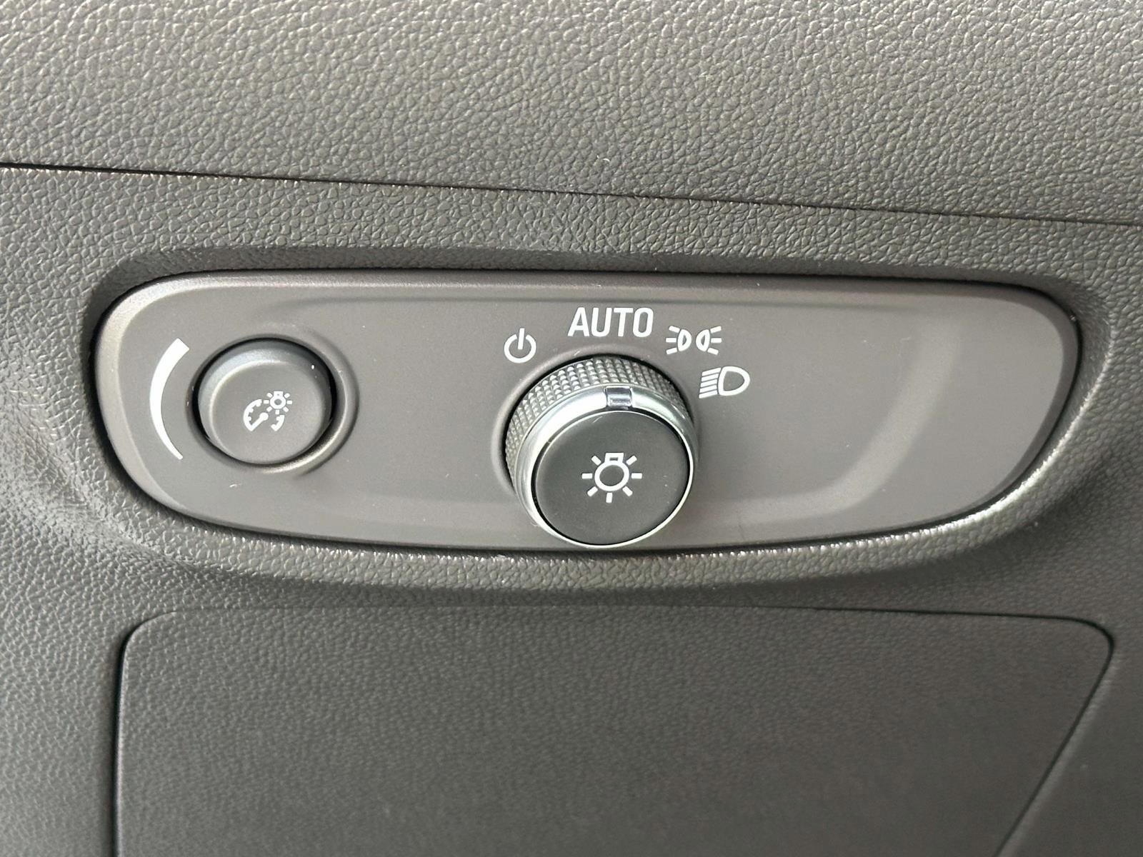 Certified 2024 Buick Encore GX Preferred image 18