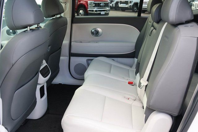 New 2026 Hyundai Ioniq 9 SEL image 11