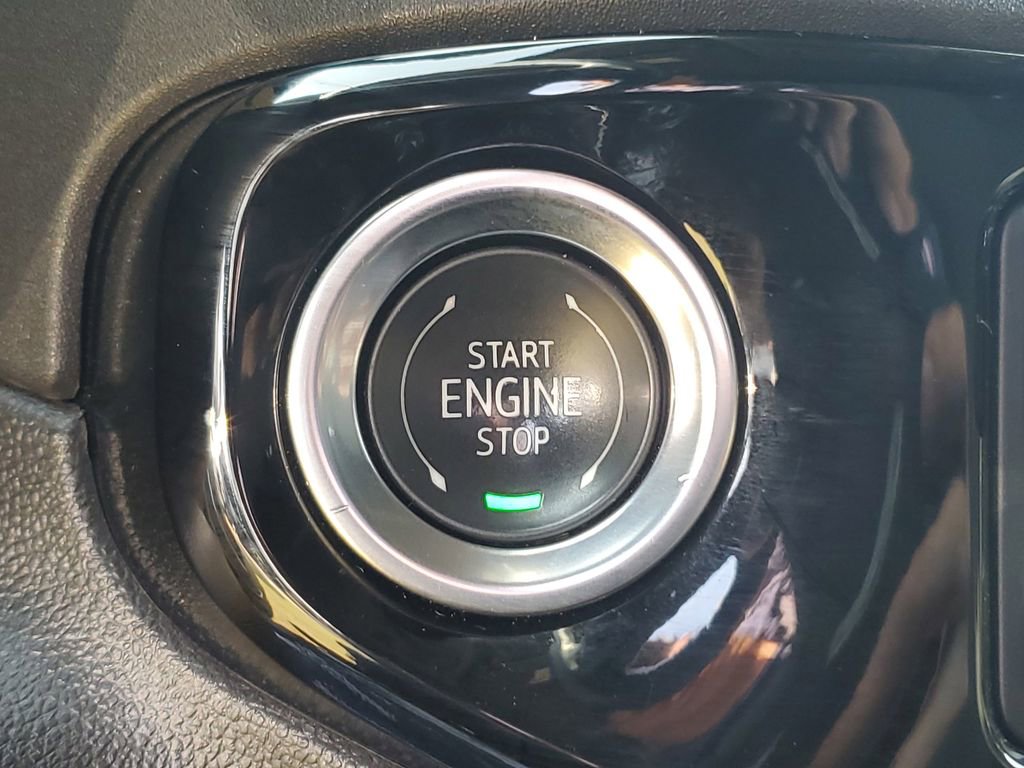 Used 2025 Chevrolet Silverado 1500 LT image 25