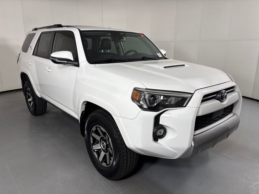 Used 2024 Toyota 4Runner TRD Off-Road Premium w/ Moonroof Package AWD/4WD image 2