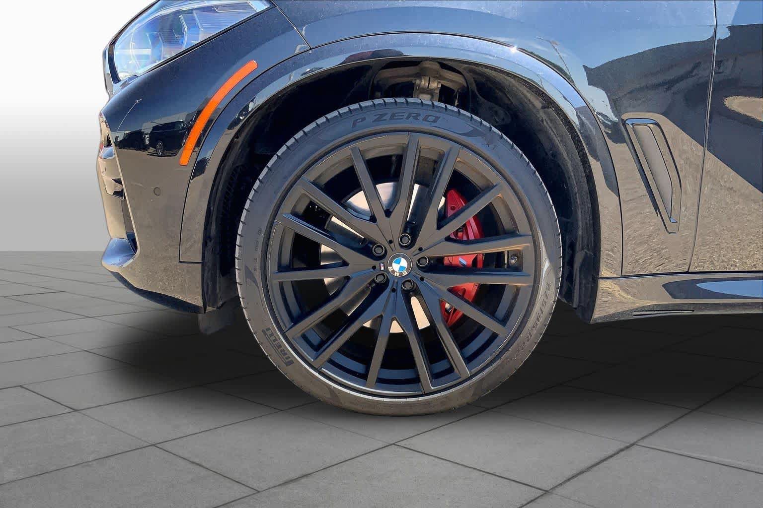Used 2022 BMW X5 xDrive40i w/ M Sport Package AWD/4WD image 11
