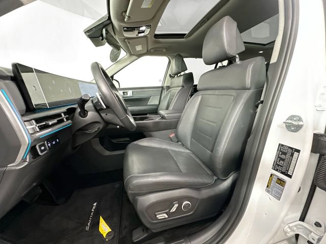 Used 2025 Hyundai Santa Fe Limited AWD/4WD image 4