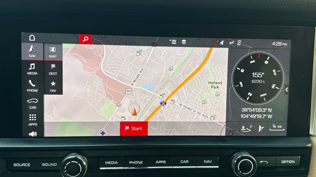 Used 2019 Porsche Macan AWD/4WD image 28