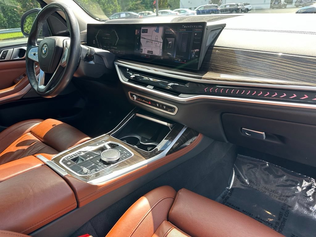 Used 2023 BMW X7 xDrive40i w/ Premium Package AWD/4WD image 21