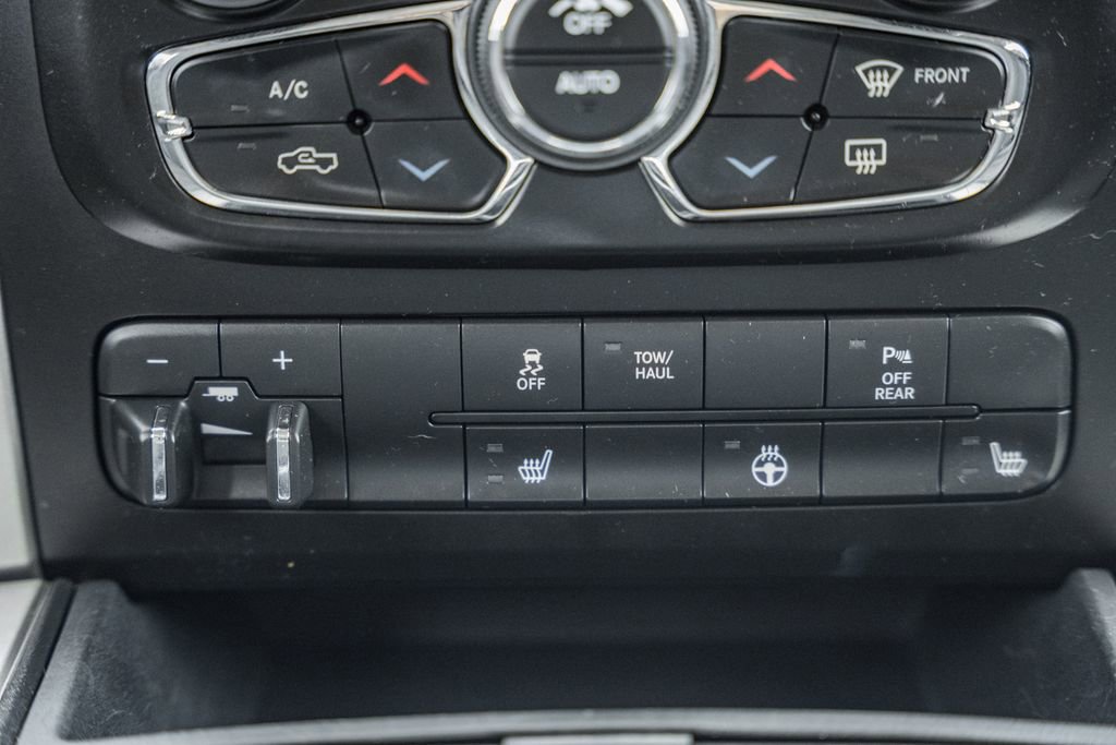 Used 2016 RAM 2500 Big Horn w/ Black Appearance Group image 34