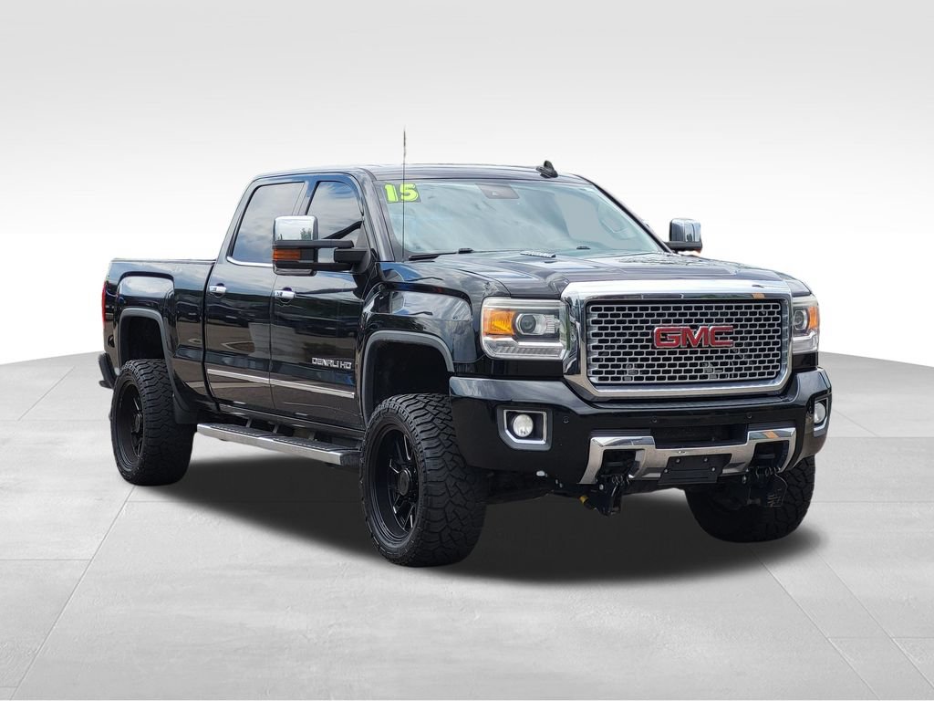 Used 2015 GMC Sierra 2500 Denali w/ Duramax Plus Package AWD/4WD image 6