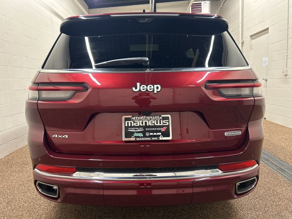 Used 2025 Jeep Grand Cherokee L Overland w/ Luxury Tech Group IV image 3
