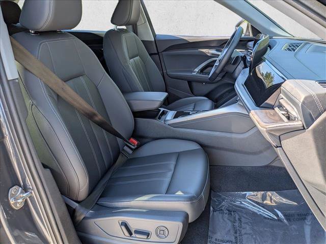 Certified 2025 Audi Q5 Premium w/ Convenience Package AWD/4WD image 16