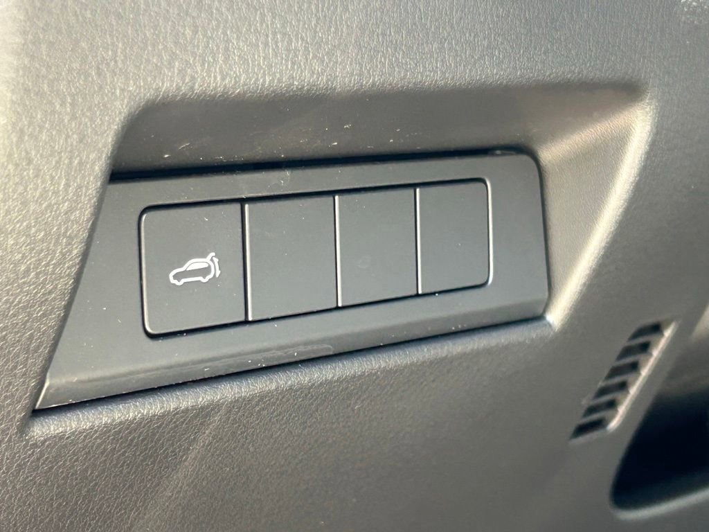 Used 2024 MAZDA CX-90 Plug-In Hybrid w/ Preferred AWD/4WD image 85