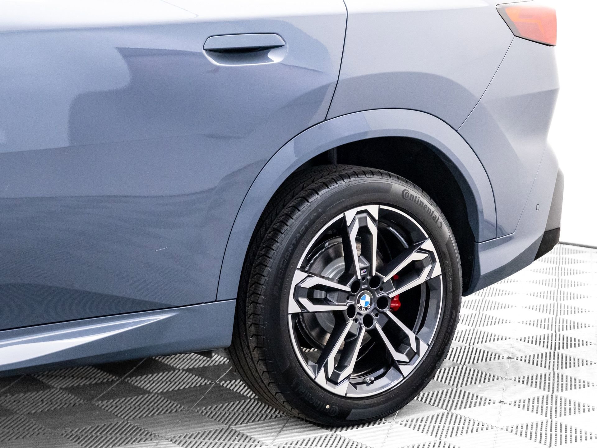 New 2026 BMW X2 xDrive28i w/ Technology Package AWD/4WD image 35