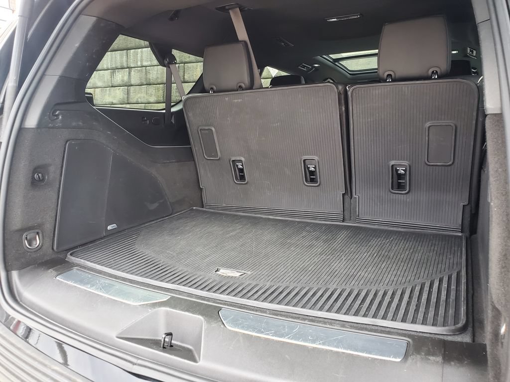 Certified 2025 Cadillac Escalade ESV Premium Luxury w/ Touring Package AWD/4WD image 44