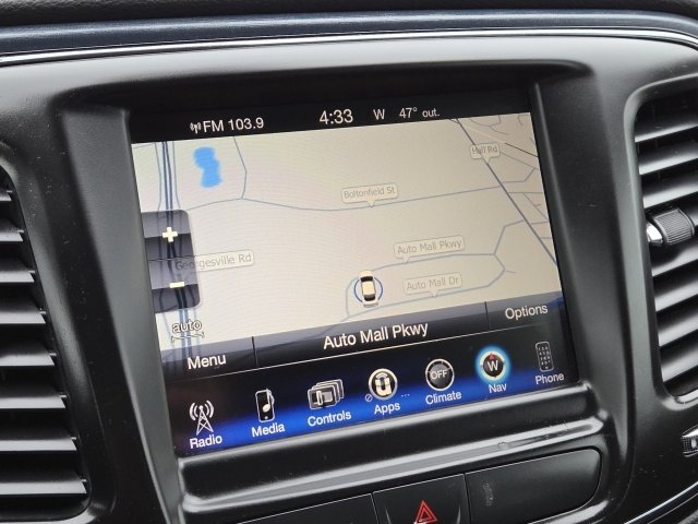 Used 2016 Chrysler 200 S image 3